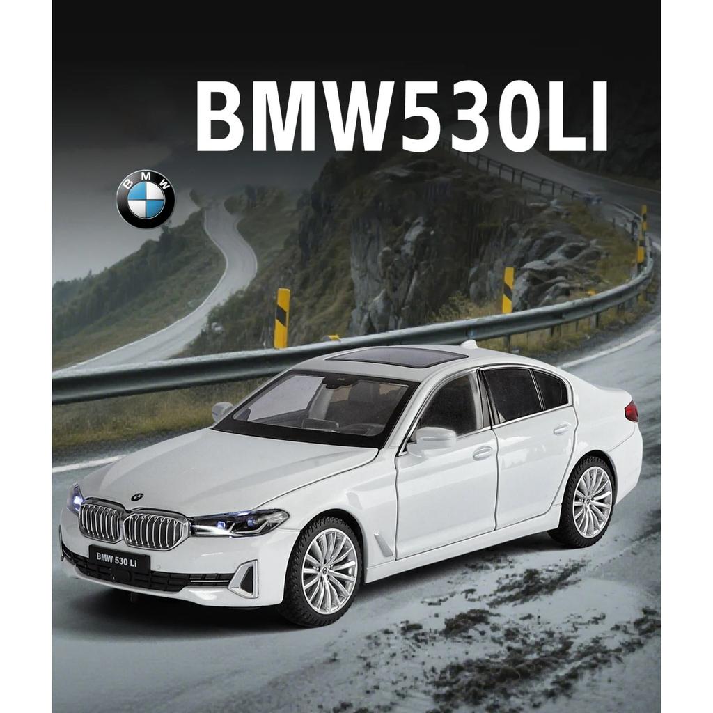 1/24 BMW 530LI Alloy Car Model Sound and Light Pull Back Children's Toy Collectibles Birthday Gift