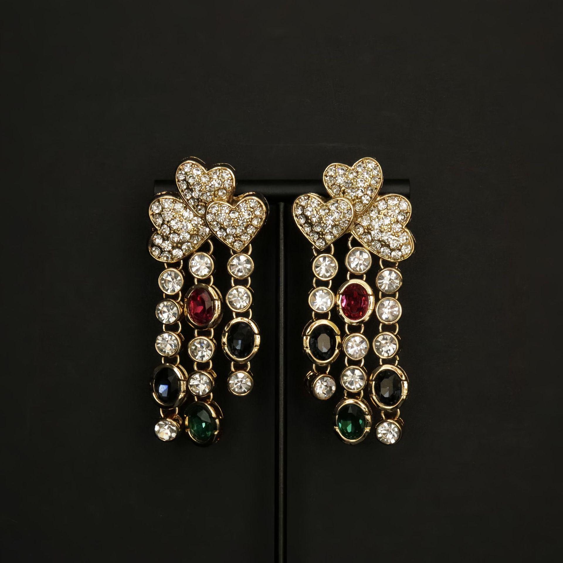 European & American Rhinestone Tassel Heart Earrings – Elegant, Chic Long Studs