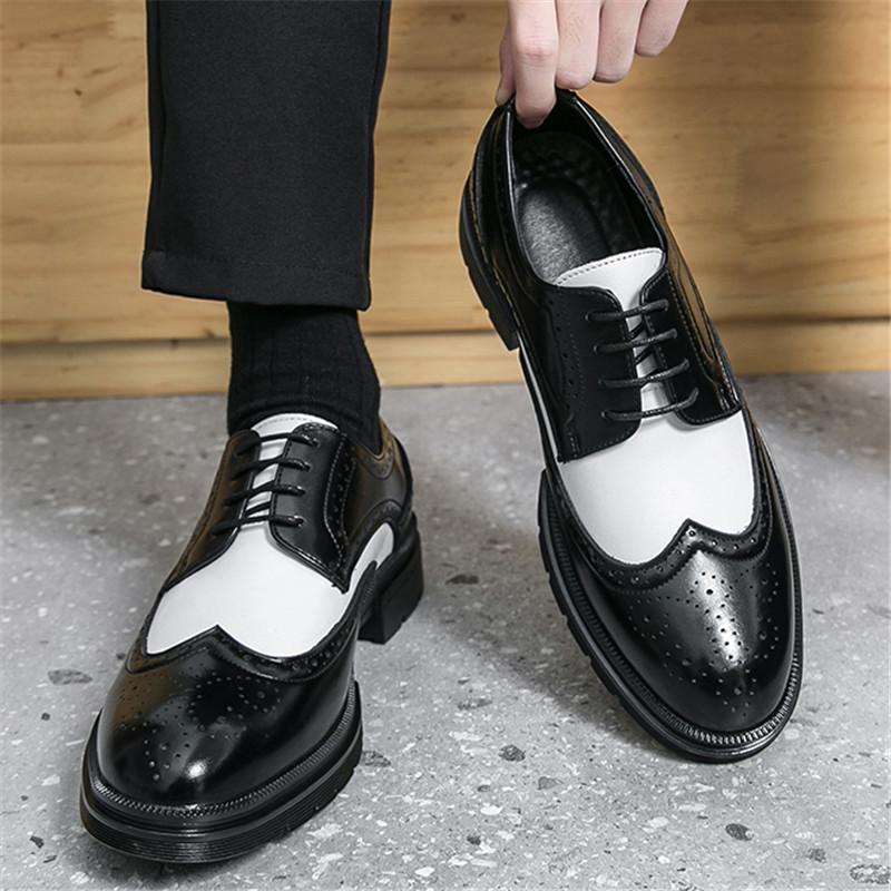 Designer Men's Pointed White Black Patchwork Brogues Casual Derby Shoes Male Wedding Dress Homecoming Formal Wedding Footwear