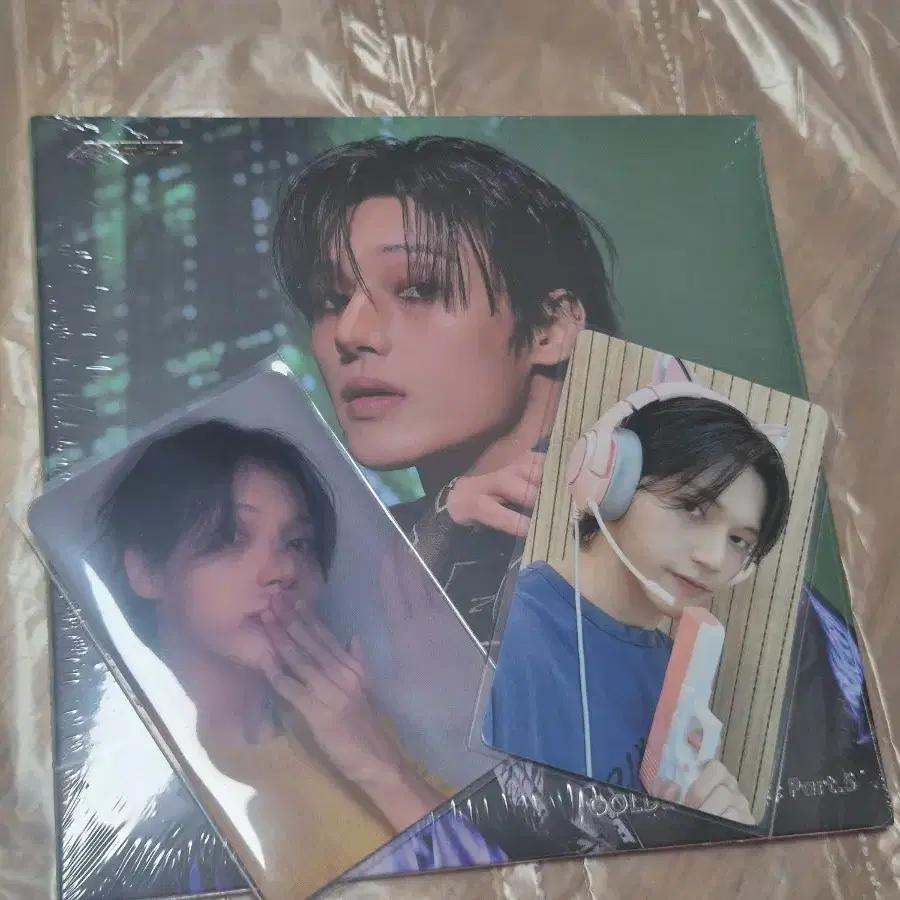 ATEEZ Wooyoung Cat Agent + Lenticular