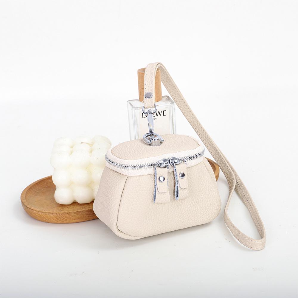 

Компактный кошелек для монет из коровьей кожи высшего качества: Стильный чехол-ожерелье для помады, косметики или наушников белый