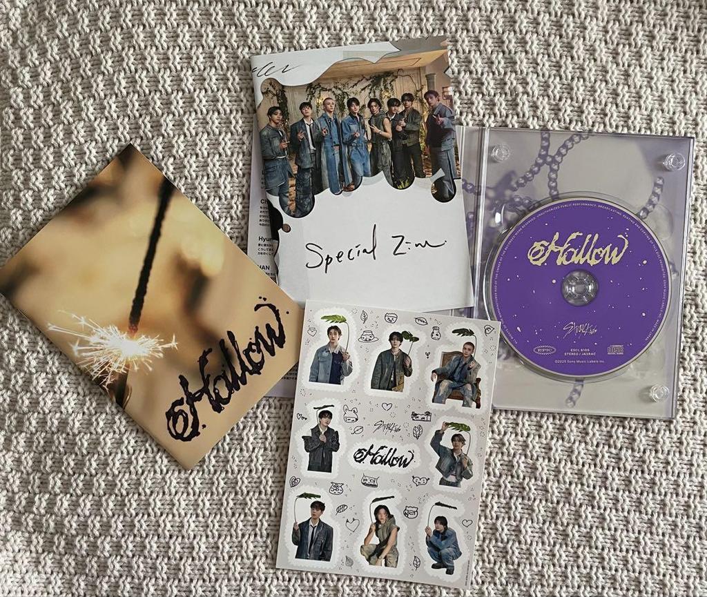 [USED] Stray Kids "Hollow" First Press Limited Edition B Regular Edition Changbin