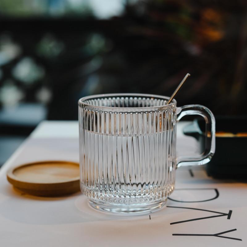 Classic Japanese-style New Round Coffee Cup Transparent Striped Wide Mouth with Lid Handle Glass Milk Cup Household Drinking Water