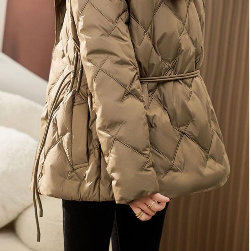 Womens Short Puffer Jacket Slim Fit Wool-Like Collar Lightweight Down Coat Winter