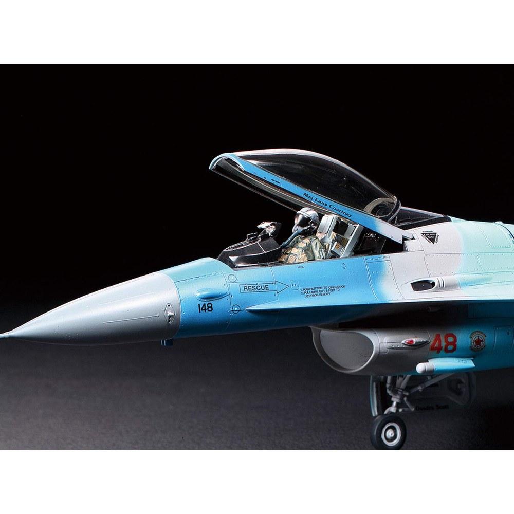 Tamiya 1/48 Masterwork Series No.106 US Air Force F-16C N Aggressor Adversary Model Kit 61106