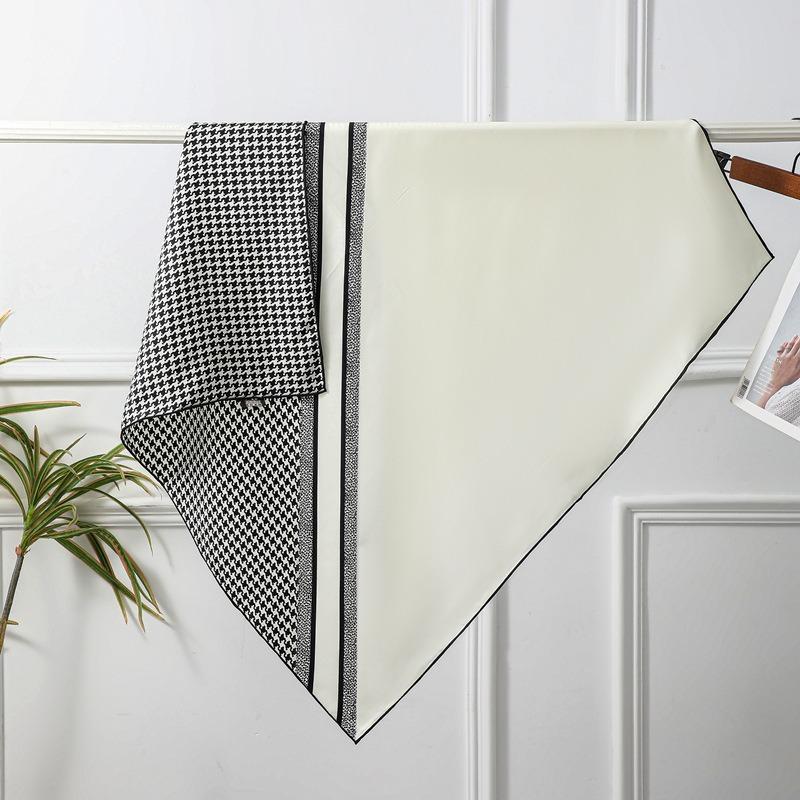 Classic Black and White Heavy Silk Square Scarf Women's High-end Sense 100 Mulberry Silk Silk Scarf Double-sided Heterochrome Scarf
