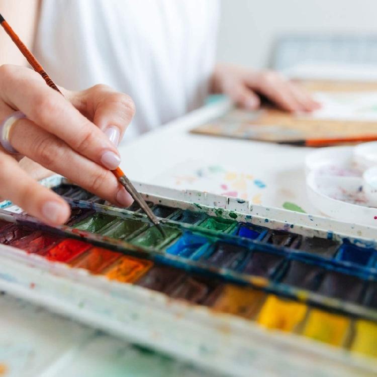 Pacote com 50 Caixas Vazias para Tinta Aquarela Portátil Vazio Meio Godet Pequeno Estojo de Armazenamento de Tinta Lata de Armazenamento de Tinta Empilhável