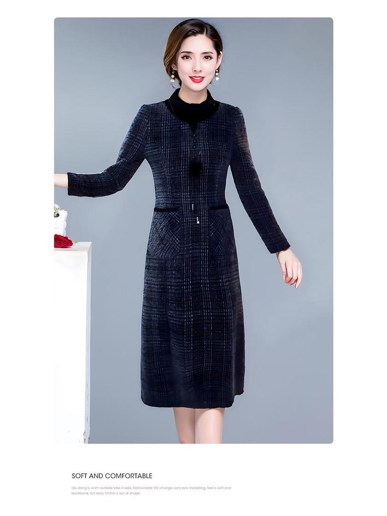2025 Elegant Winter Plaid Dress for Plus-Size Mature Women: Slimming, Thickened Design