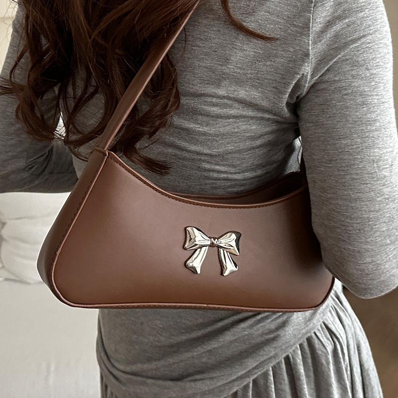 

This year s popular bag women 2025 new retro underarm bag women ins foreign style versatile fashion shoulder satchel women коричневый