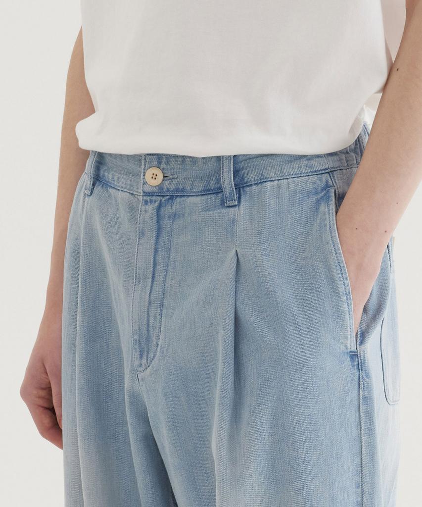 COVERNAT Semi-Wide Lightweight Denim Easy Pants Light Blue