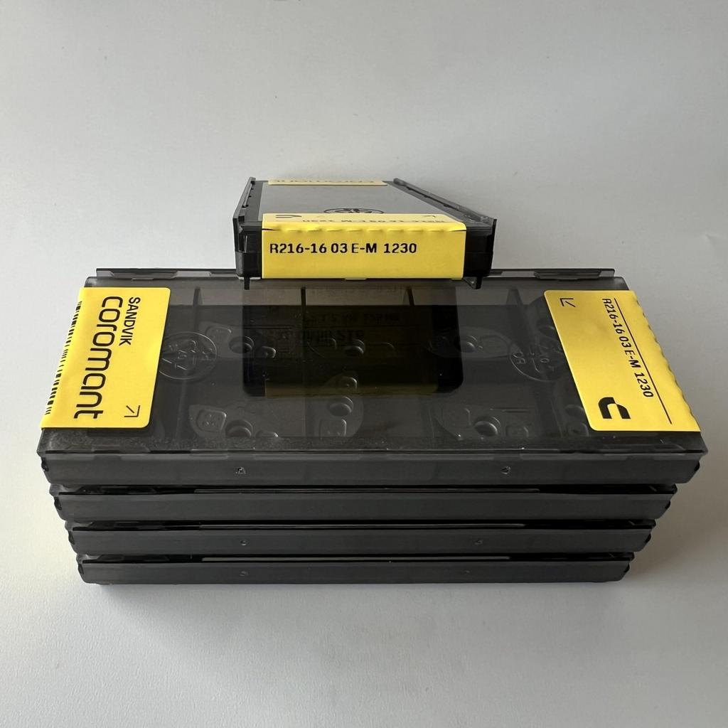 SANDVIK / R216-1603E-M 1230 / Original Swedish hard alloy blade 10 Pcs