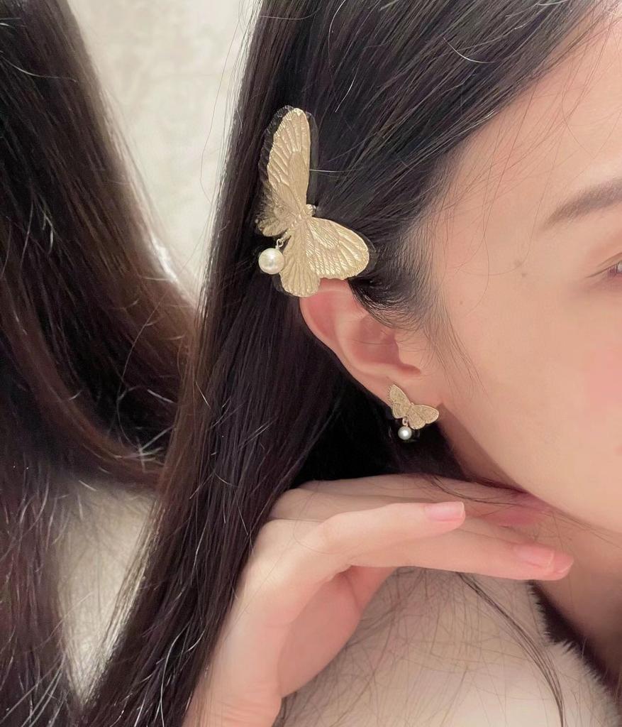 2024 New Hot Brand Vintage Earrings for Women Luxury Jewelry Pearl Butterfly Designer Eardrop Fashion Lady Party Stud Earrings