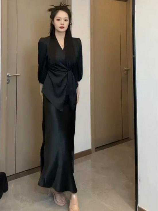 Women's Black Satin Fishtail Skirt - High Waist, Draped, with Slit - Spring/Summer 2026 Fashion