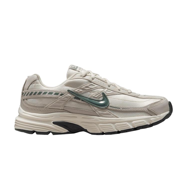 

Nike Initiator Soft Pearl Clay Green Women Sneakers Cream Light-Orewood-Brown Dark-Smoke-Grey IH0579-012 35.5