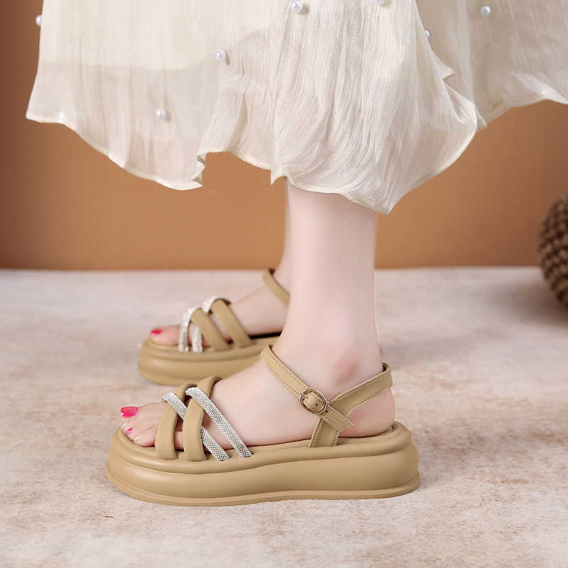 Fashion Ventilation Super Lightweight Women's Brand Women's Slippers For Home Shoes Green Sandals Woman Sneakers Sport Sports
