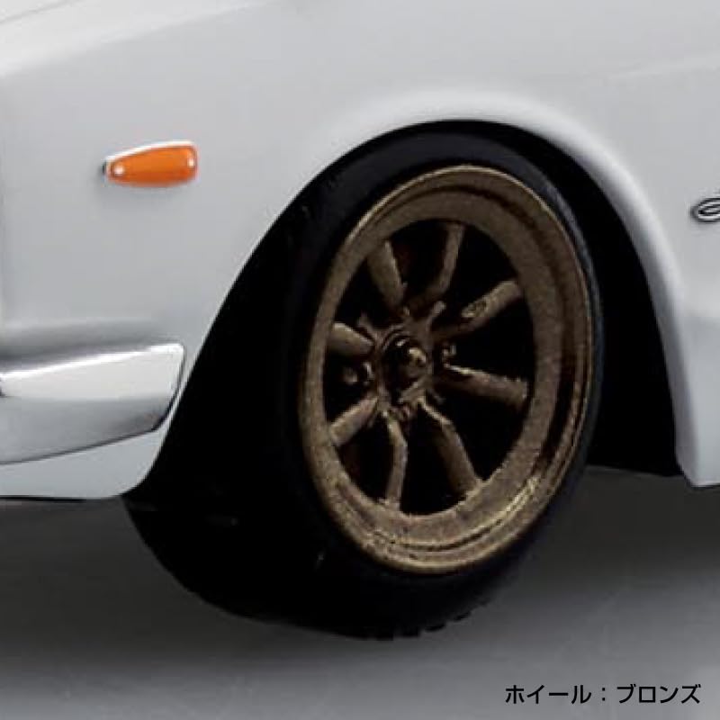 Aoshima Bunka Kyozai Rakupla Snap Kit Nissan C10 Skyline Custom Wheels Scale Plastic Model Kit (AOSHIMA) No. 16CU-WH 2000GT-R (White) 1/32 Pre-Colored