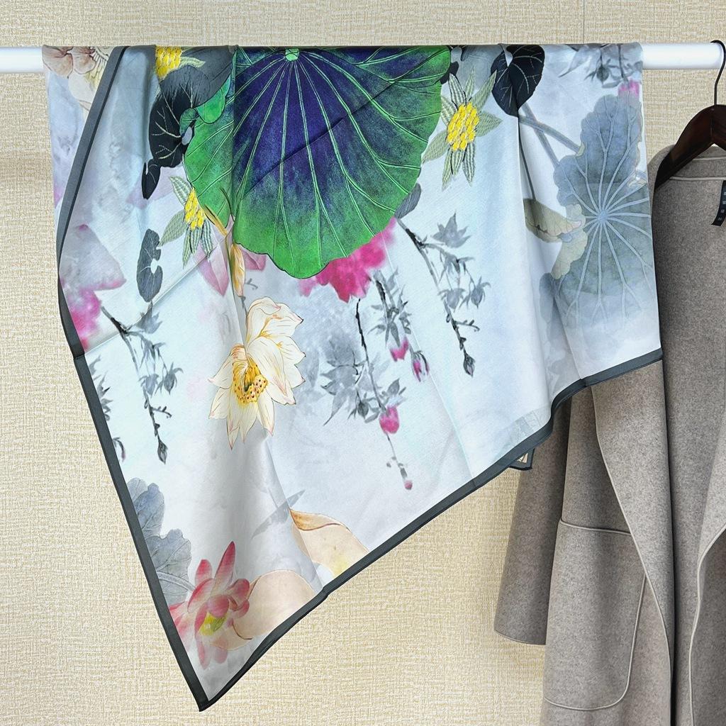 Guochao Chinese Landscape Painting Lotus Flower Versatile 100 Mulberry Silk Square Scarf Thin Shawl Women'S Silk Scarf Silk Scarf