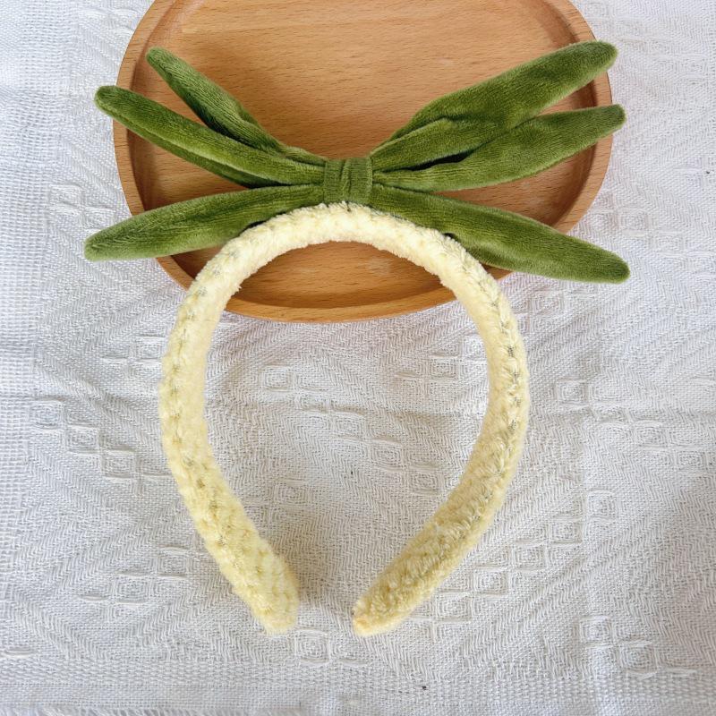 Cartoon Plush Headband: Cute Hair Accessory for Women & Kids, Perfect for Face Washing