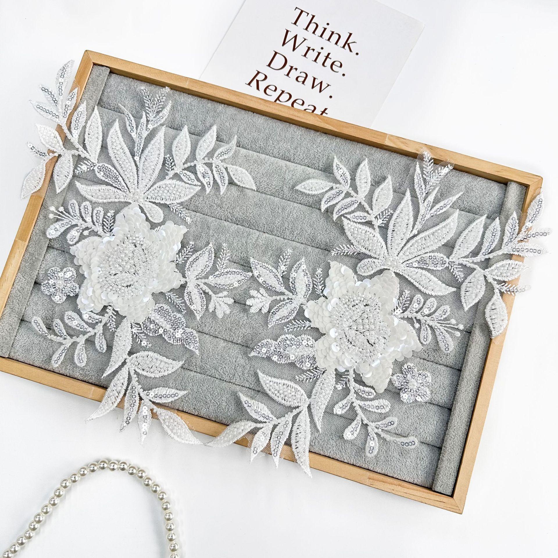 

Lace Solid Color Embroidery Beads Flower Cloth Stickers Hand-Sewn Clothes Patch Stickers Applique Holes Subsidy Pattern Embroidery Stickers HF15 white