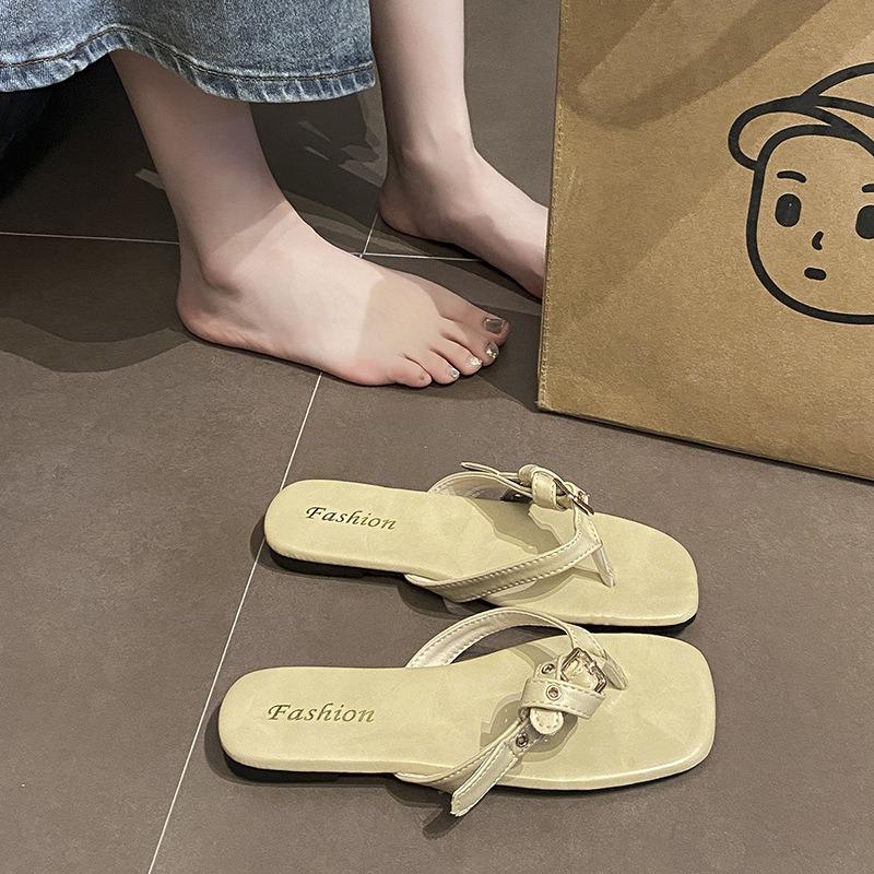 Retro Belt Buckle Flip-flops Summer Wear Flat Bottom Toe Cool Slippers Women's Casual Beach Slippers