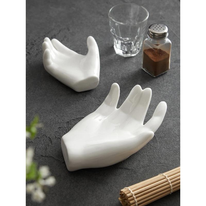 Creative White Hand-shaped Ceramic Plates El Special-shaped Chinese Plates Special Club High-end Restaurant Dessert Tableware