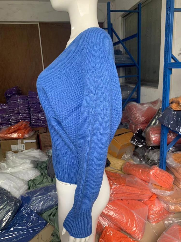 Women's Batwing Sleeve V Neck Solid Colour Knitted Base Layer Sweater Long Sleeves Luxurious Relaxed-fit Slimming and Versatile Top