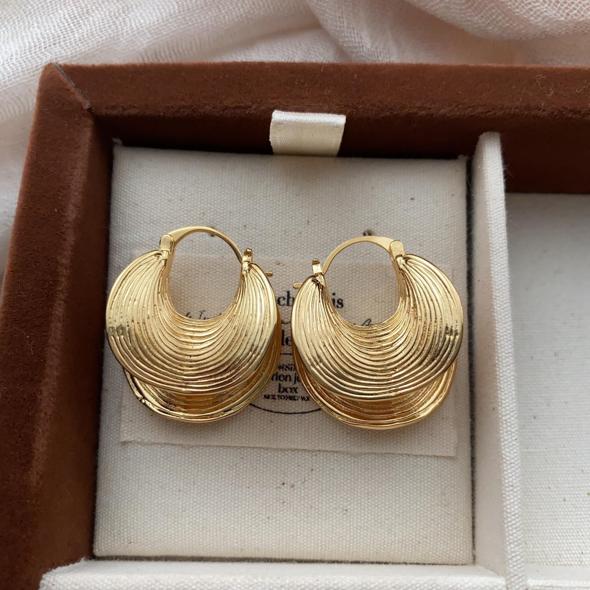Metal simple ring ancient earrings earrings niche spiral new versatile temperament high sense fashion earrings women
