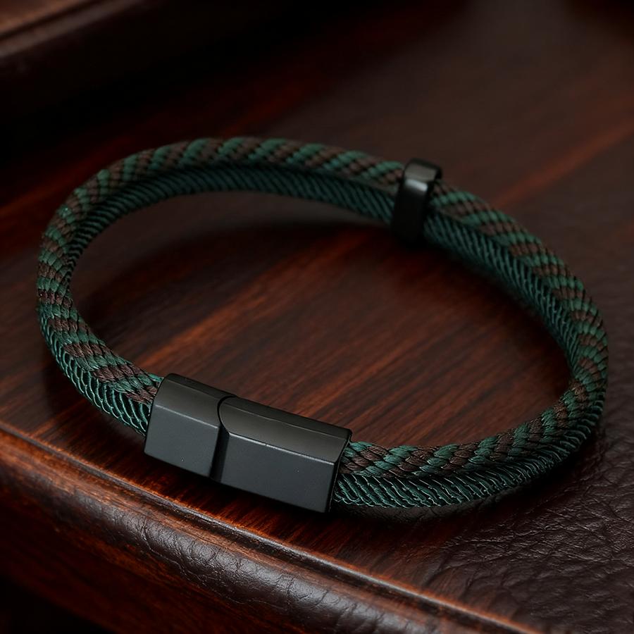 Stilvolles Kordelkettenarmband für Herren 5 Farben erhältlich Magnetischer Verschluss Lässiges Vielseitiges Accessoire Klasse A Kordelarmband Homme