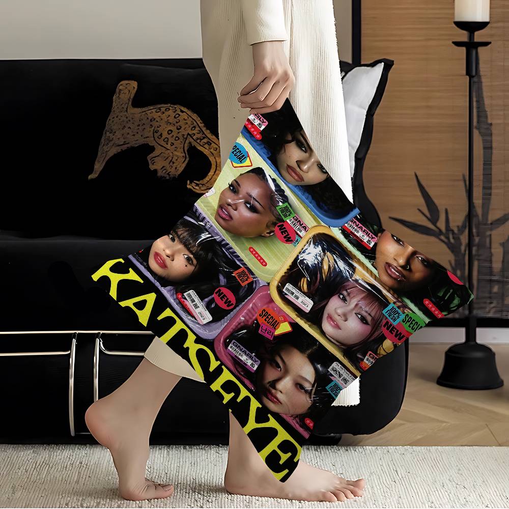 Band K-Katseye Pillow Anime Pillow Sofa Bed Head Pillow Cover Cushion Cover 45X45 Cm Fashion