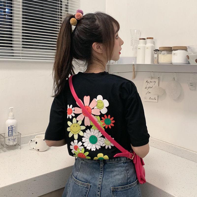 

Летняя повседневная универсальная футболка с цветочным принтом в стиле Instagram, небольшой свежий свободный топ с короткими рукавами OneSize чёрный