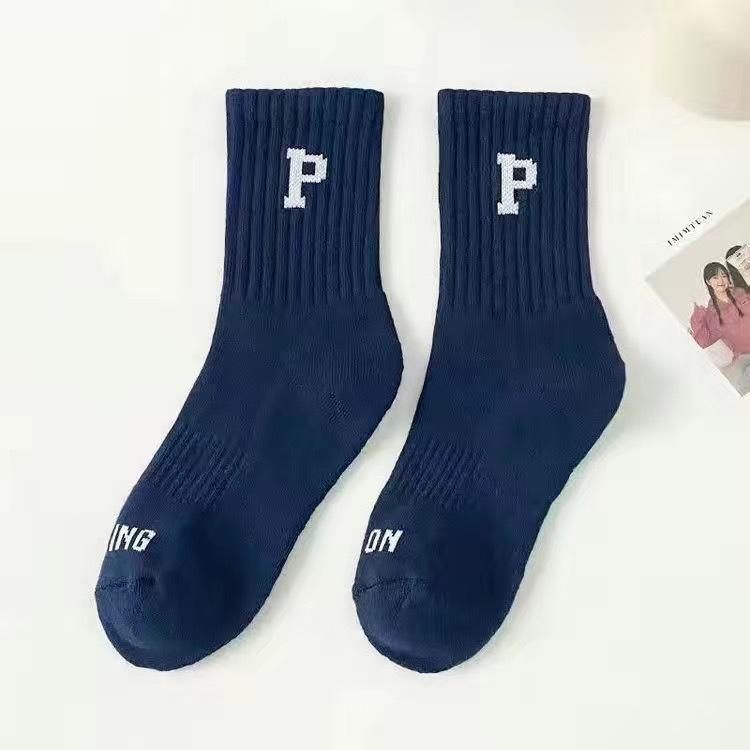 

Женские осенне-зимние трендовые универсальные спортивные носки до середины икры с буквенным принтом 1 pair темно-синий