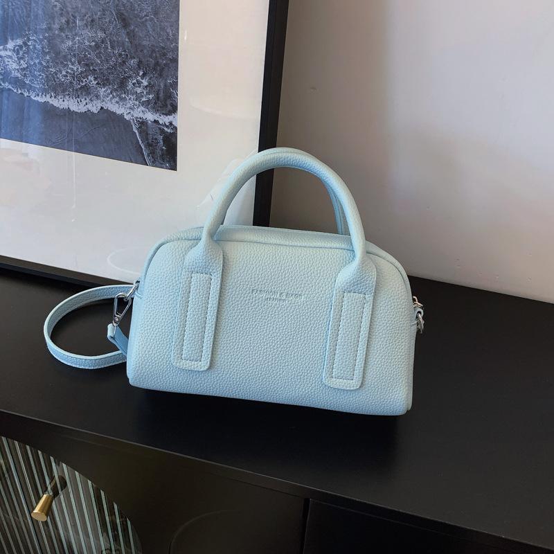 Summer small bag women 2025 new versatile shoulder messenger bag popular portable pillow bag this year