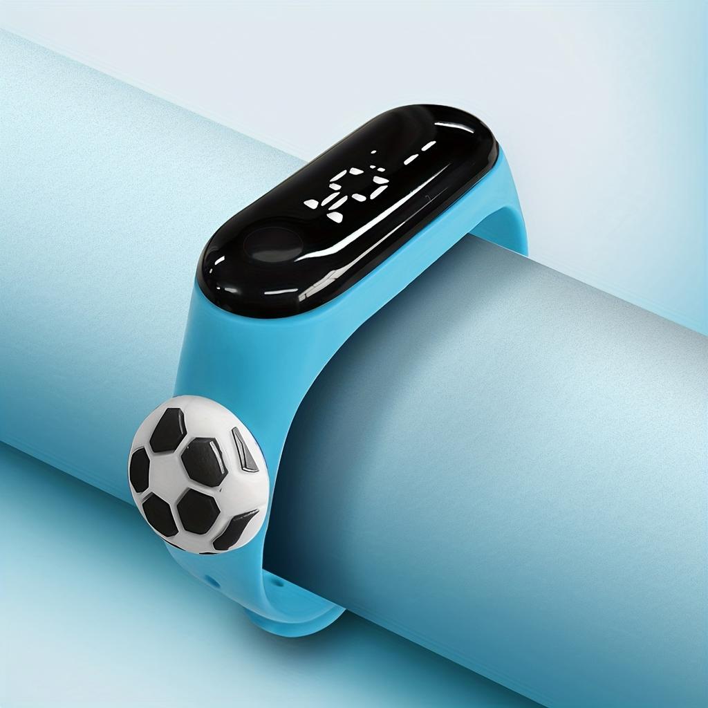 Montre Électronique pour Garçons Montre Décoration Dessin Animé Football Choix Idéal pour les Cadeaux