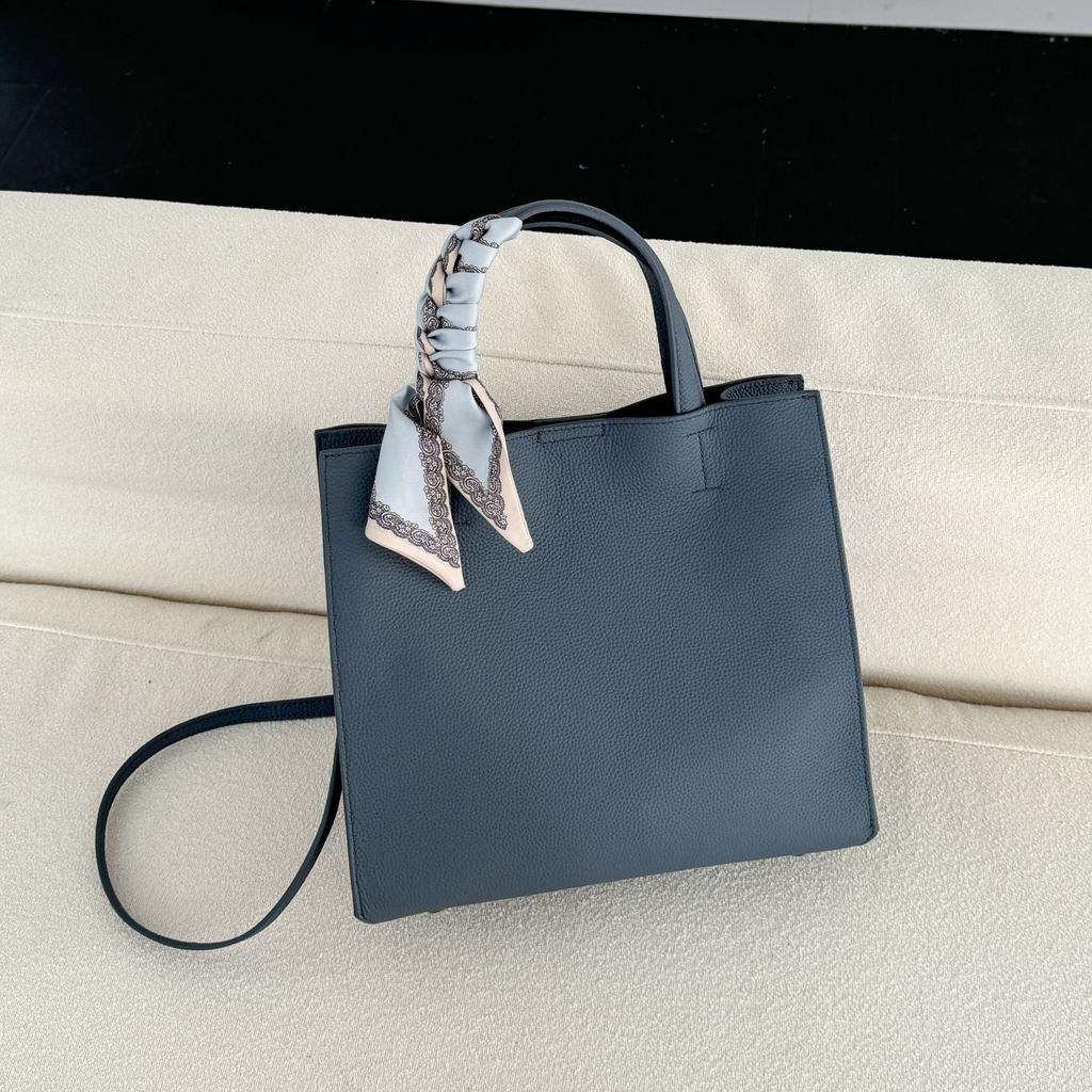 Cowhide Women's Bags, Niche Fashion, Generous and Practical Vertical Square Bags, Shopping Bags, Oblique Shoulder Bags.