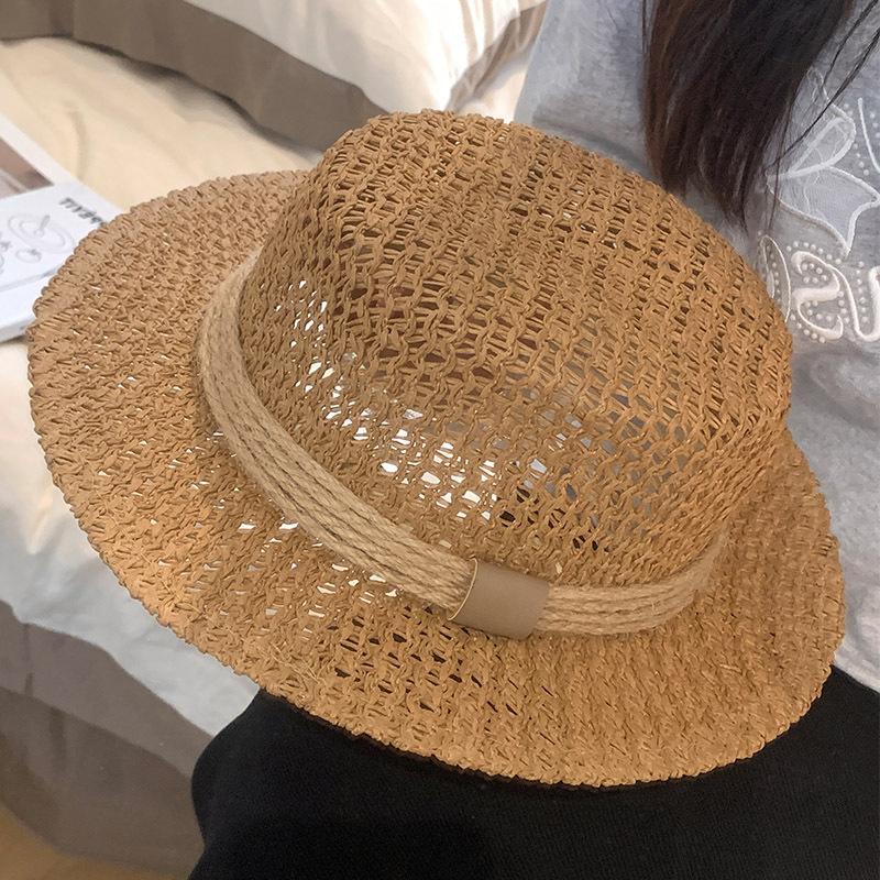 

New Summer French Vintage Old Money Style Hollow Flat Straw Hat for Women - Hand Woven UV Protection Sun Cap for Beach Vacation 56-58cm хакі