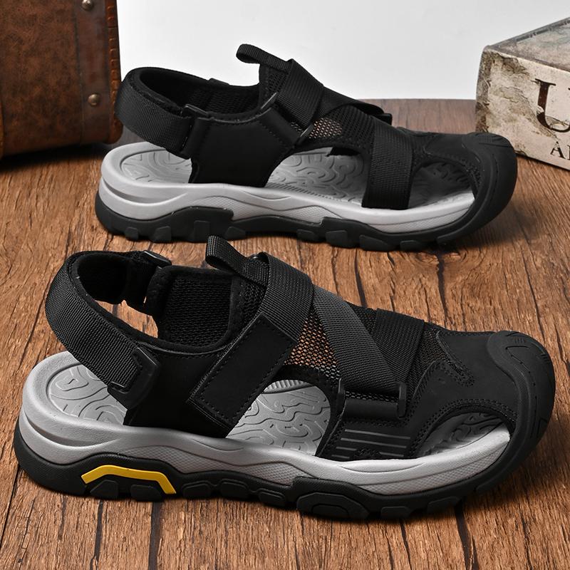Fashion Outdoor Travel Sandals for Men Summer Beach Flats Quick Dry Water Hiking Shoes Outwear Male Driving Sandals New Simple Slippers