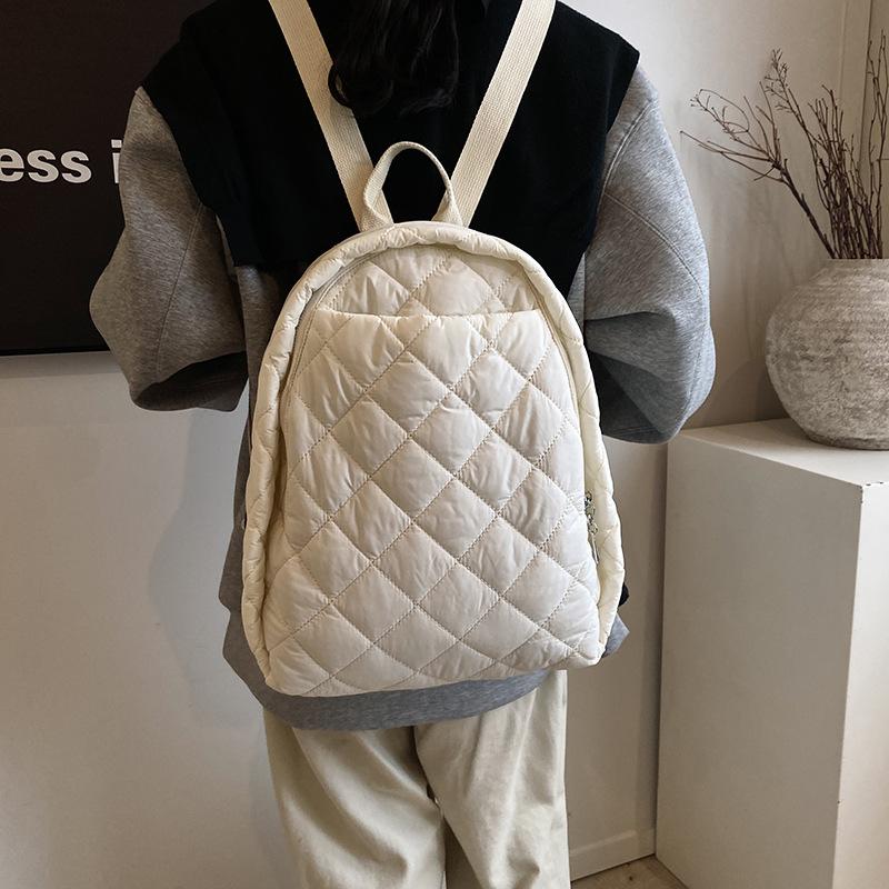Rautenförmiger Stickfaden Damenrucksack 2025 neue Reisetasche Mode Rucksack Pendler Schultasche