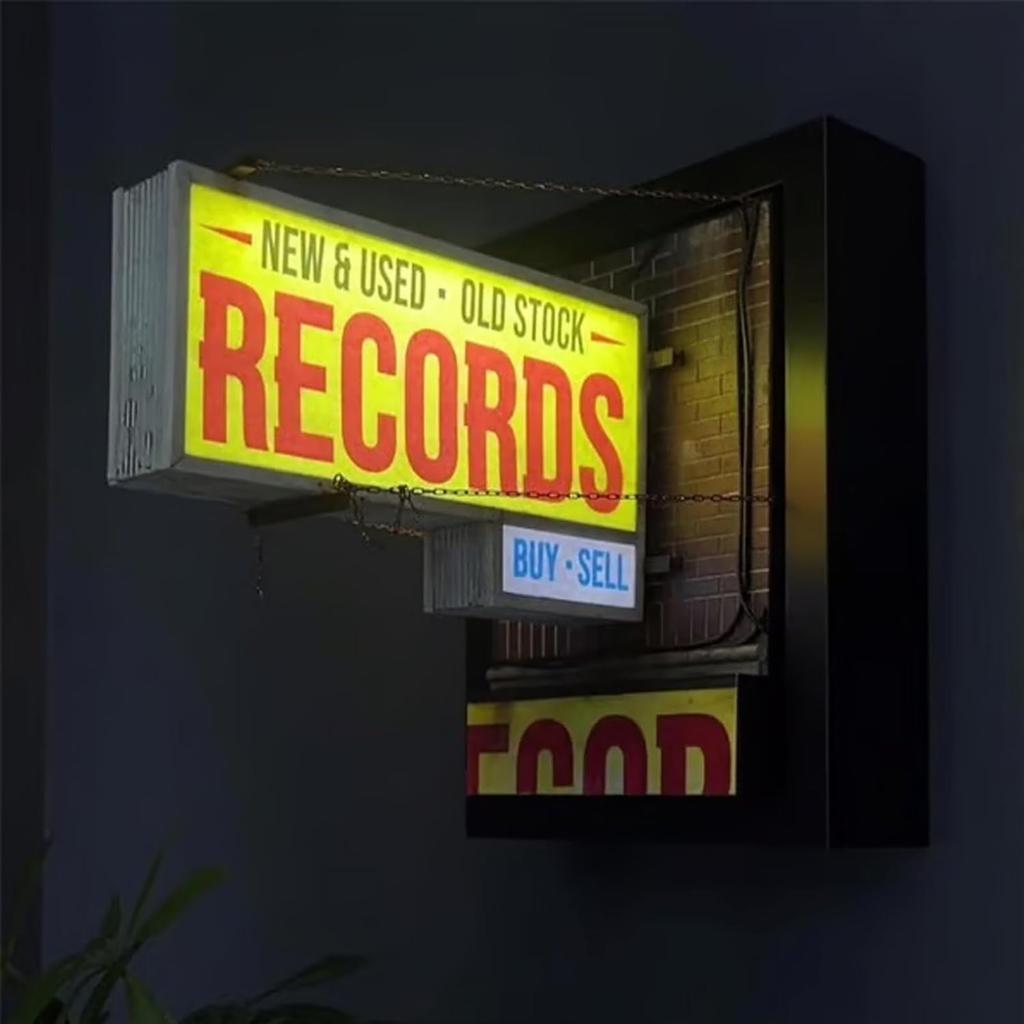 Retro Record Store Wall Light, Yellow Eye-Catching Sign For Music Room, Bar Or Studio Decor, For Record Collectors & Music Lovers