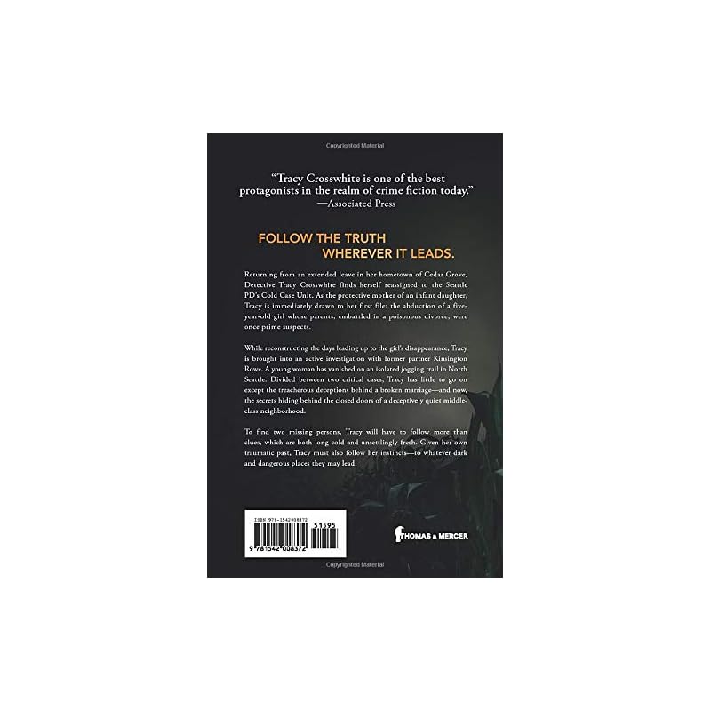 In Her Tracks (Tracy Crosswhite, 8) An Amazon Charts and Wall Street Journal Bestselling