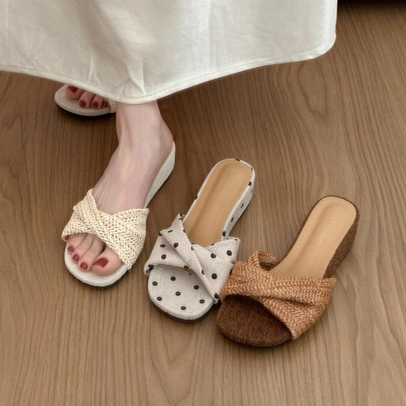 Retro French woven polka dot one-word slippers women's summer wear new sandals thick-soled thick-soled wedge sandals
