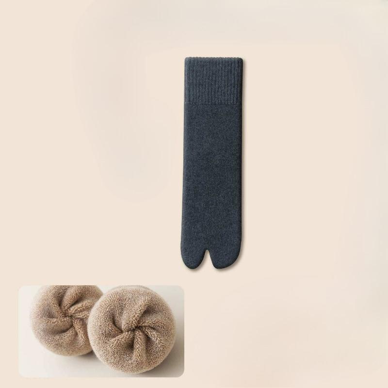 Winter and Autumn Thickened Men's Two-toe Socks, Cotton Socks with Wool Rings, Towel-style Split-toe Mid-length Warm and Odor-resistant Pig-toe Socks