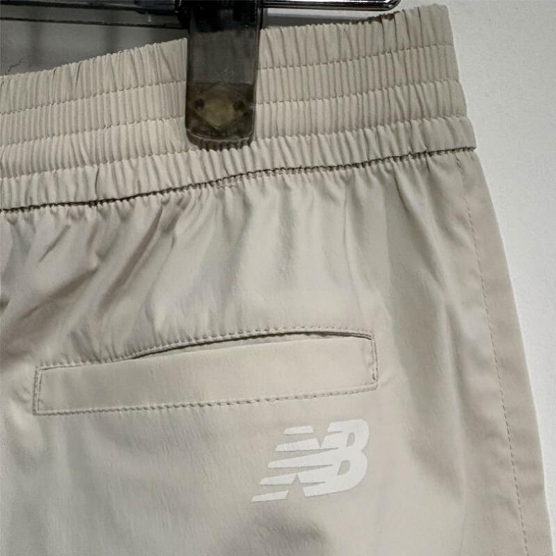 NeW Balance W Frozen Woven 4 Part Shorts nbnvf3W612 Light Beige