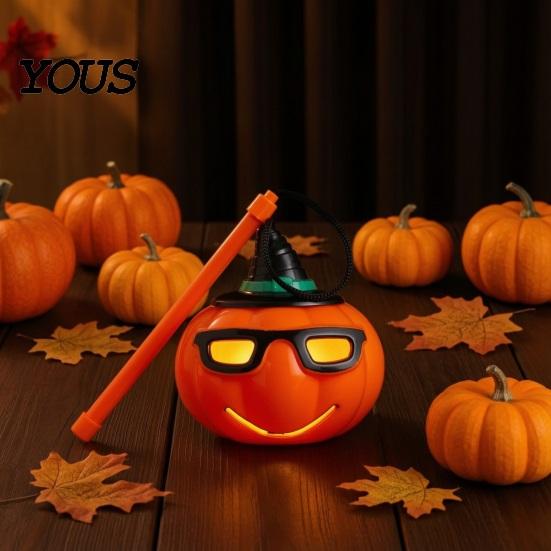 Handheld Pumpkin Lamp for Children Halloween Lantern, LED Light Up Lamp, Battery Glowing Party Prop Operated Decorative Plastic Lantern Kids, Holiday