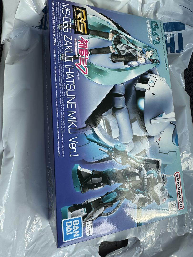 

[USED] RG Zaku II Hatsune Miku ver.