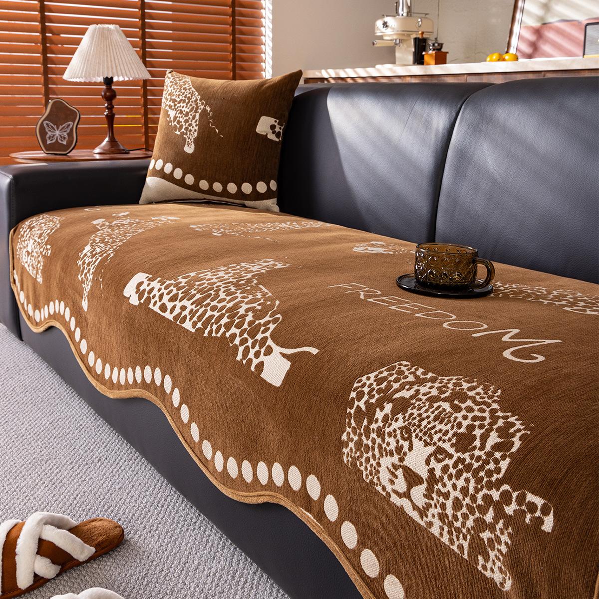 

Special-Shaped Sofa Cushion Is Universal In All Seasons New Non-Slip Seat Cushion, One-Piece Leather Straight Row Sofa Cover Cover Cloth 70*70cm