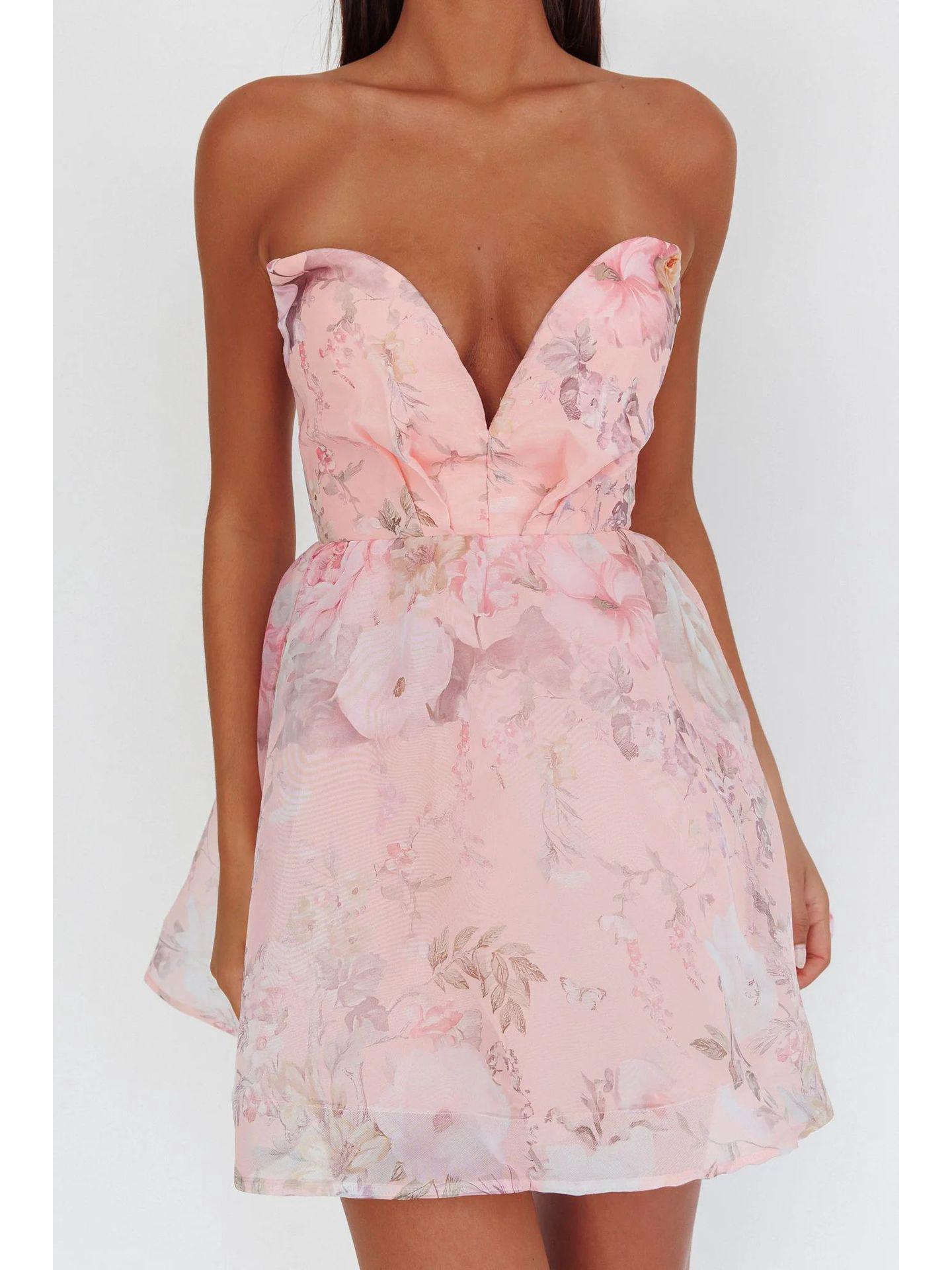 

2026 Стильное однотонное цветочное вечернее платье с глубоким вырезом на спине Small розовый