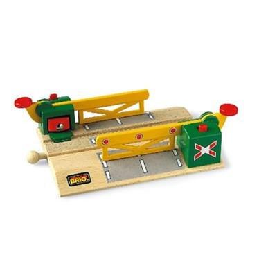 BRIO Magnetic Railroad Crossing 33750, for Ages 3 and Up. [Toy, Wooden Toy Train, Rail Set, Scenery, Gift (Birthday/Christmas)]
