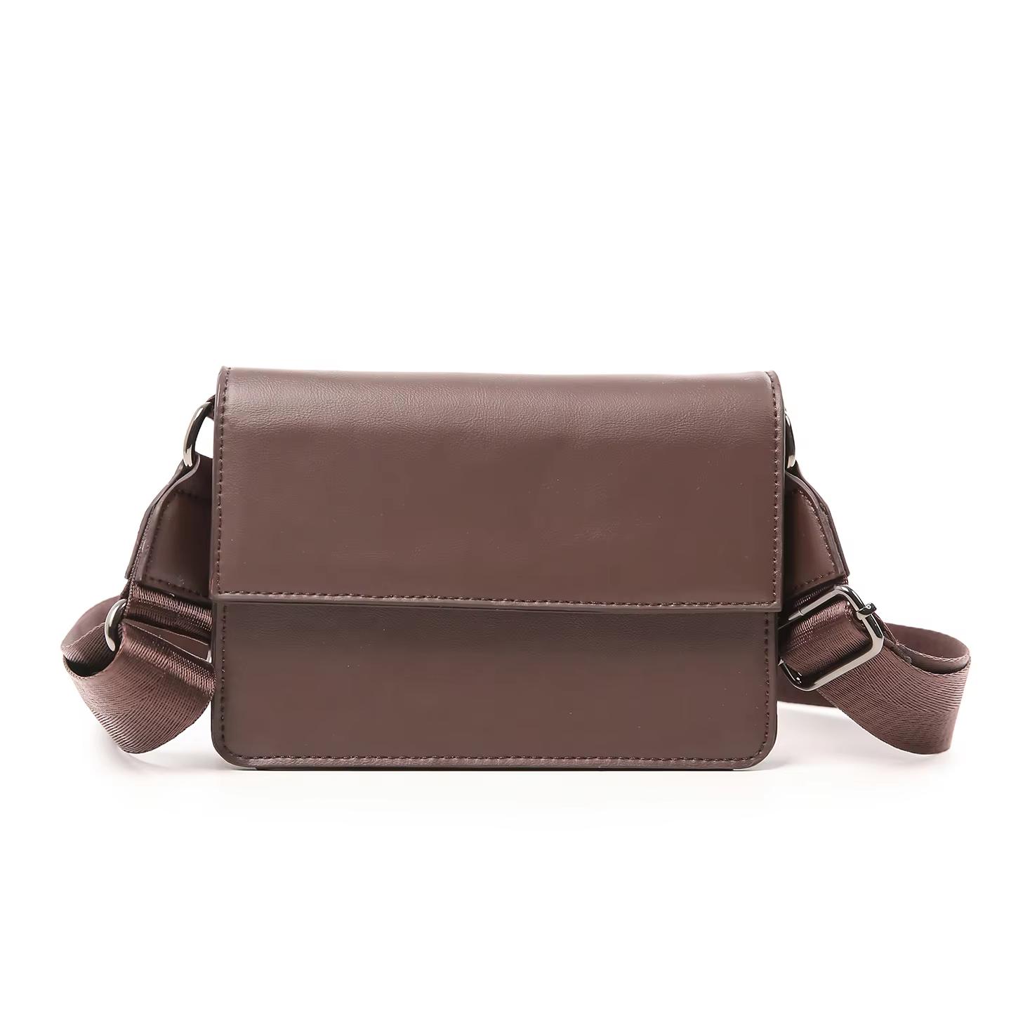 

2026 Fashiable New Chain Strap Crossbody Bag Small Square Bag Street Trend Leather Shoulder Bag for Daily Matching