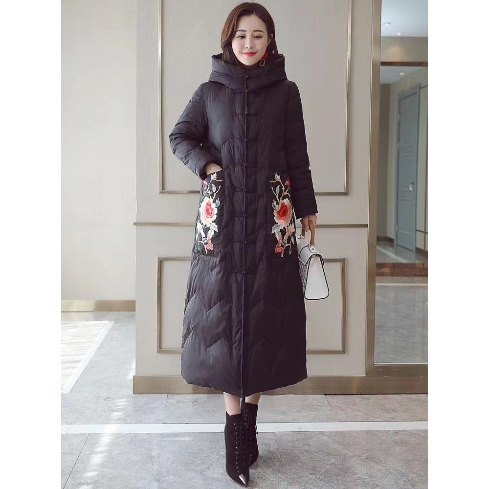 

clothes women s medium and long models, new embroidered knee-padded jackets, Chinese cotton-padded clothes, thickened winter clothes. XXXL чорний