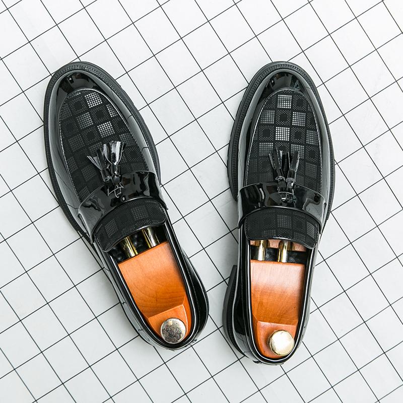 Fashion Leather Laofers Men's British Style Check Print Leather Shoes Slip-on Flat Shoes Office Shoes Party Driving Peas Shoes